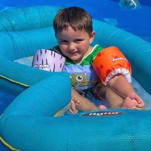 Meet your Posher, Renee